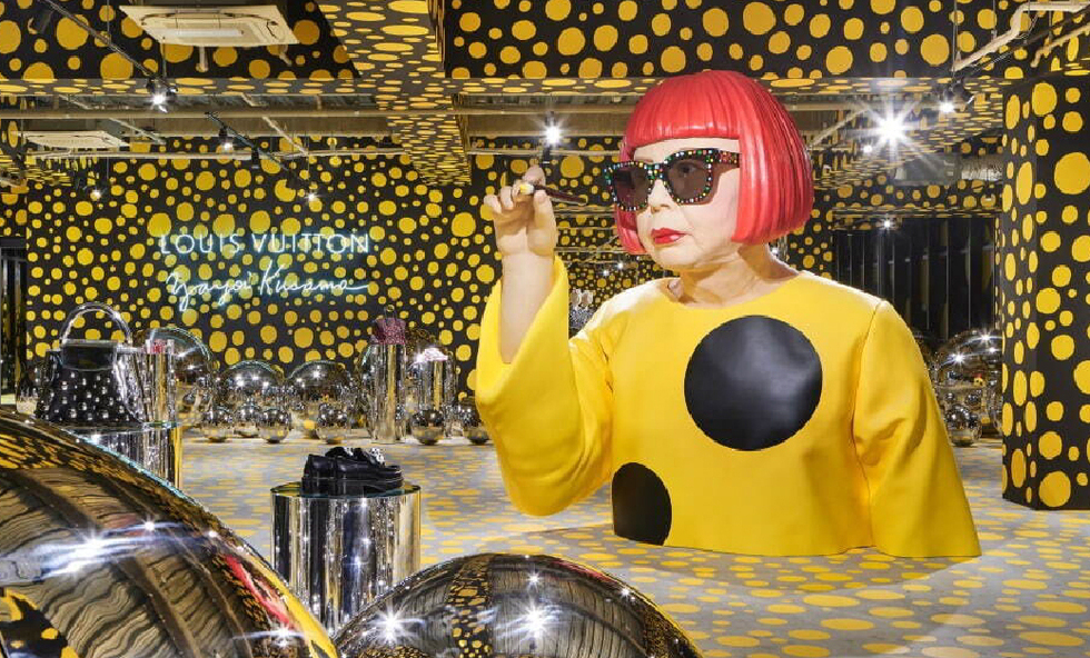 草間彌生與 Louis Vuitton 聯名 Polka Dot 圓點作品，鏡面與光影呈現草間彌生標誌性的圓點藝術風格